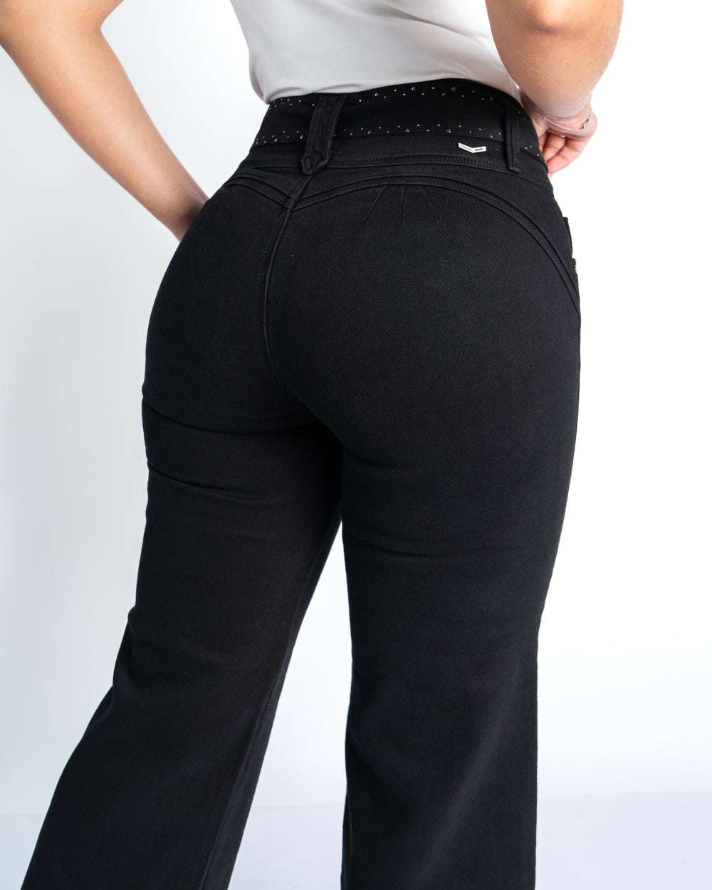 Pantalón Wide leg Neff - Zuari