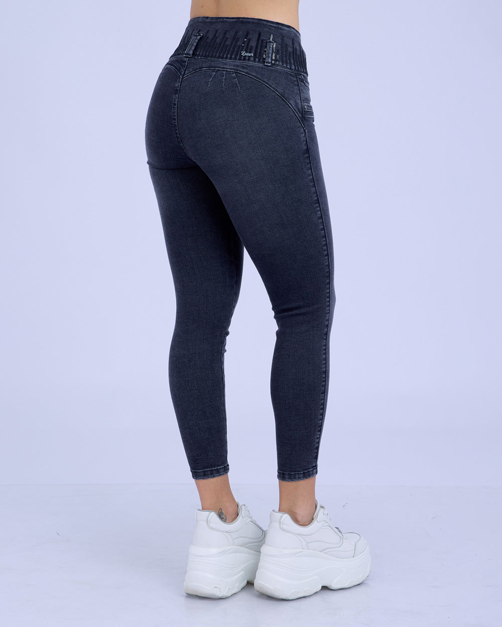 Pantalón Tobillero Yvanna - Zuari