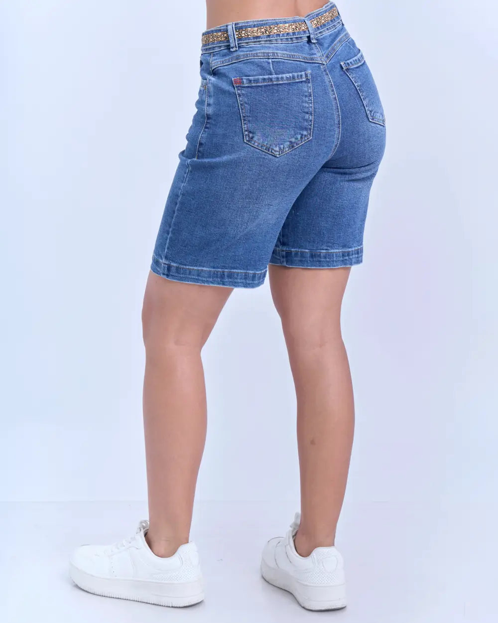 Short Ornella