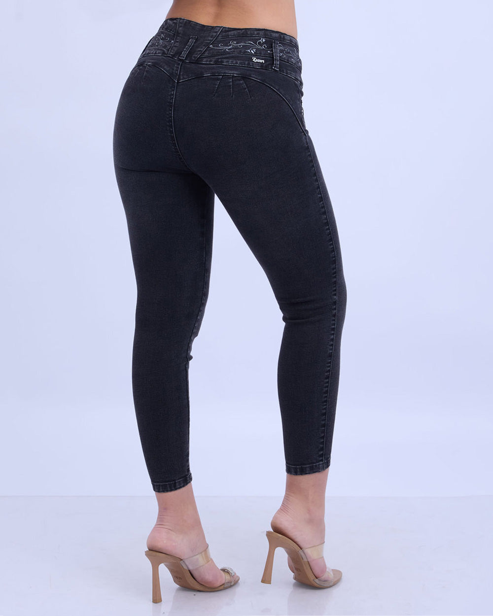 Pantalón Tobillero Cassandra - Zuari